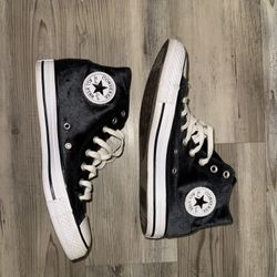 Converse All Star High Top Velvet (10 Women’s, 8.5 Men’s) $20fcfs