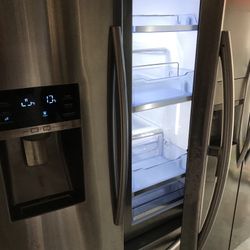 Samsung French Door Refrigerator Good Condition