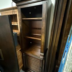 Left & Right Entertainment Center Pieces