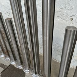 Steel Poles For Glass Partition. 