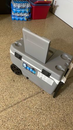 Igloo cooler ice chest 90qt