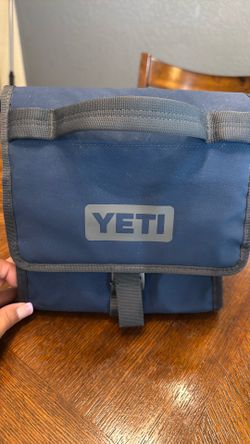 Yeti Day Trip lunch Box