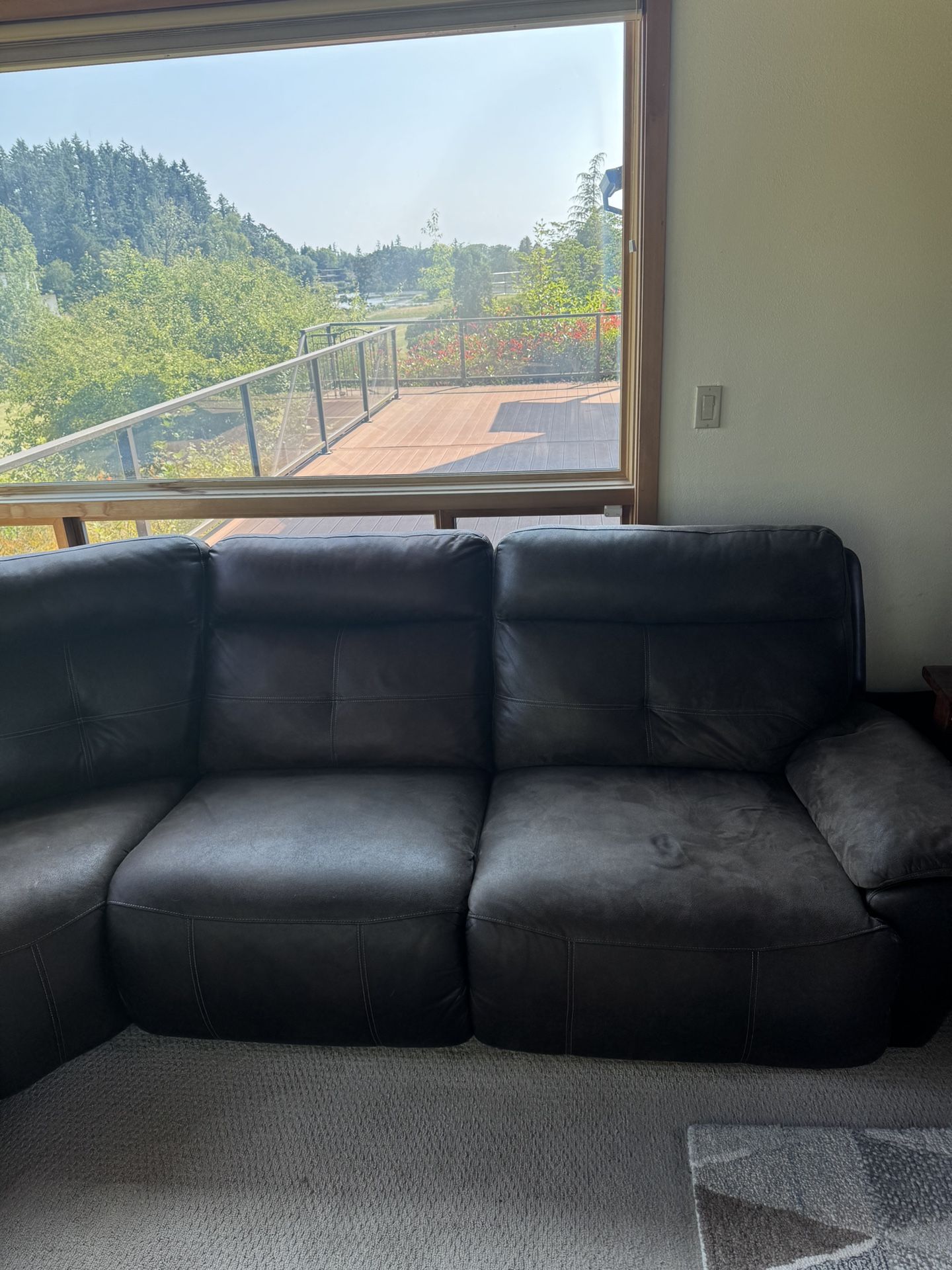 Beautiful Sectional and a recliner Sofa For Sale. Great Condition originally bought For 3000$. Come pick it up before it’s gone on estate sale.
