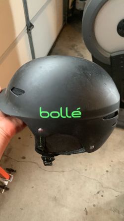 Skiing youth helmet