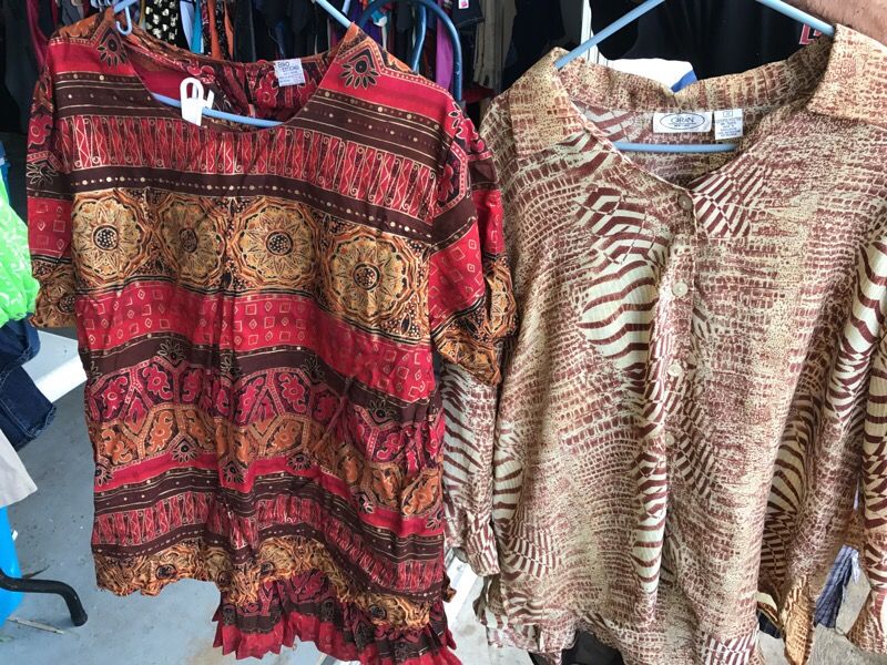 Size 3X women's shirts and skirts $20 takes all