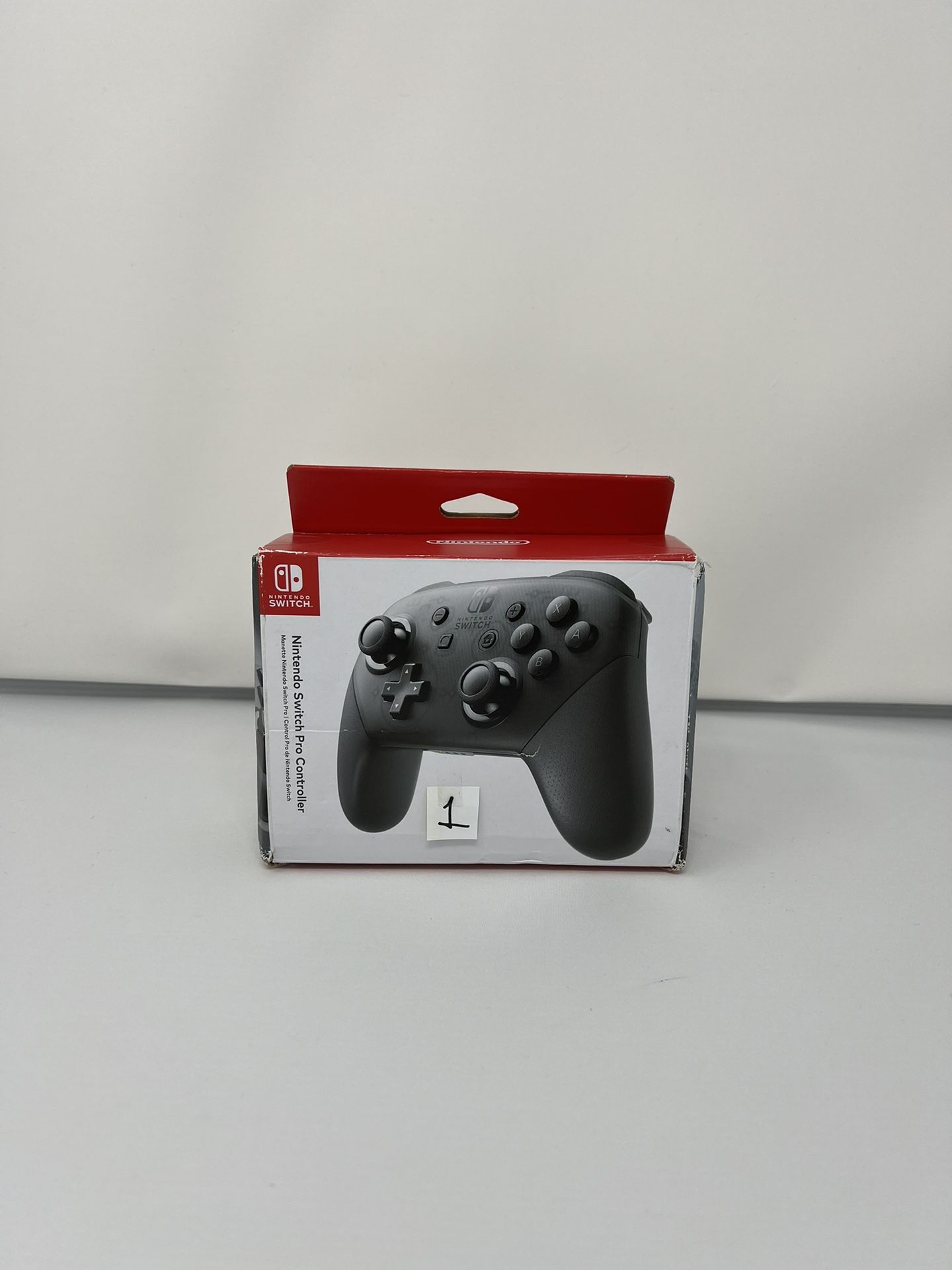 Nintendo Switch Pro Controller (Lot 1)