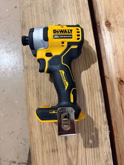 DEWALT 20V MAX IMPAC 1/4” $85