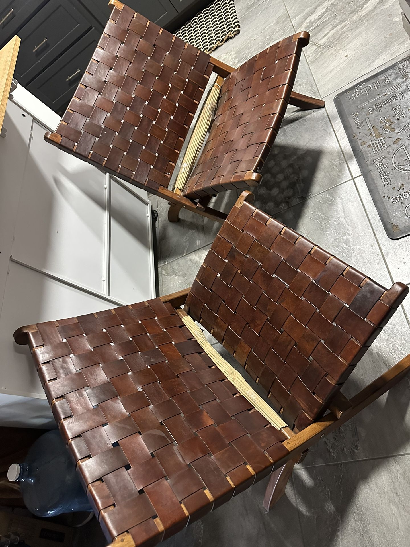 Modern Leather Chairs