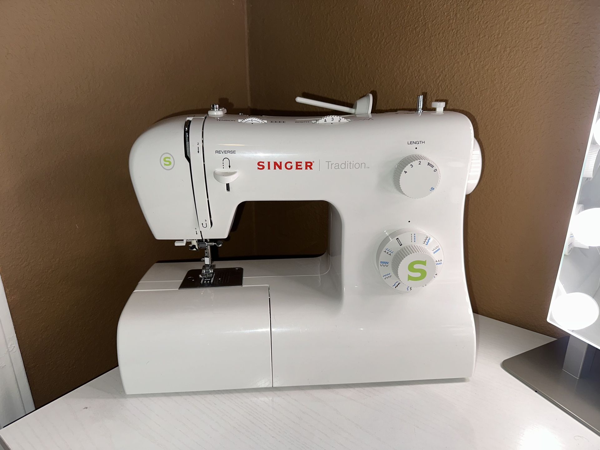 Singer Tradition Sewing Machine