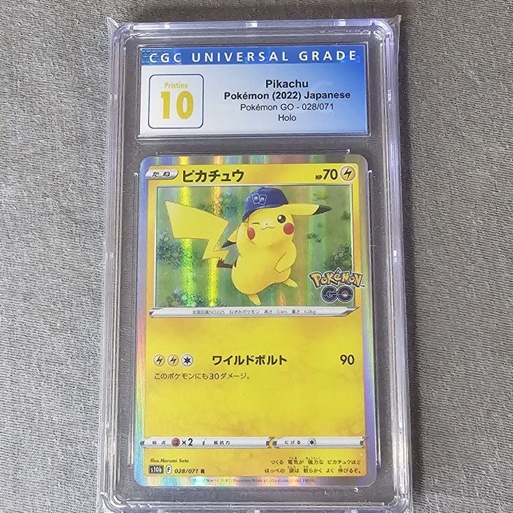 Pokémon Card Pikachu #28 Cgc Pristine 10 (Old Style)