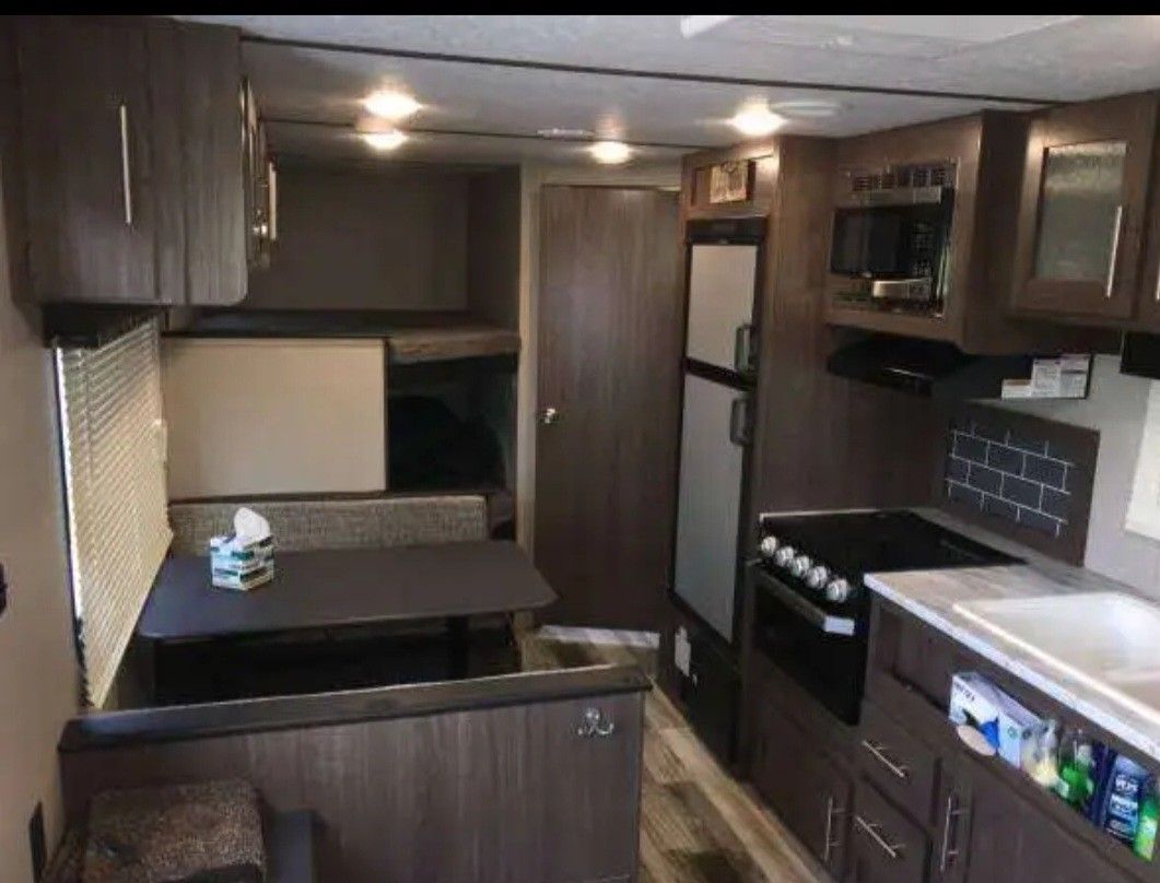 2019 Hideout Bunkhouse Camping Trailer