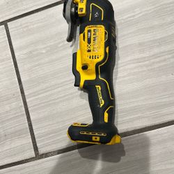 Multi  Tool   Xr  3  Speed  Used  But  Working  Good   Tool  Only 
