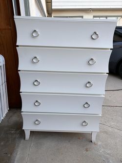 White 5 drawers
