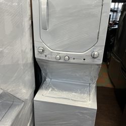 GE stackable Washer And Dryer “white”