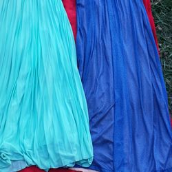 Two Blue Prom Dresses Never Worn 25$ Each 