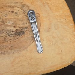 VINTAGE  SNAP ON  FV71 3/8" DRIVE RATCHET 