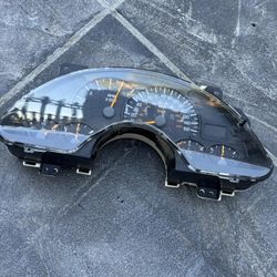 OEM Instrument Cluster / Speedometer – Chevrolet TrailBlazer