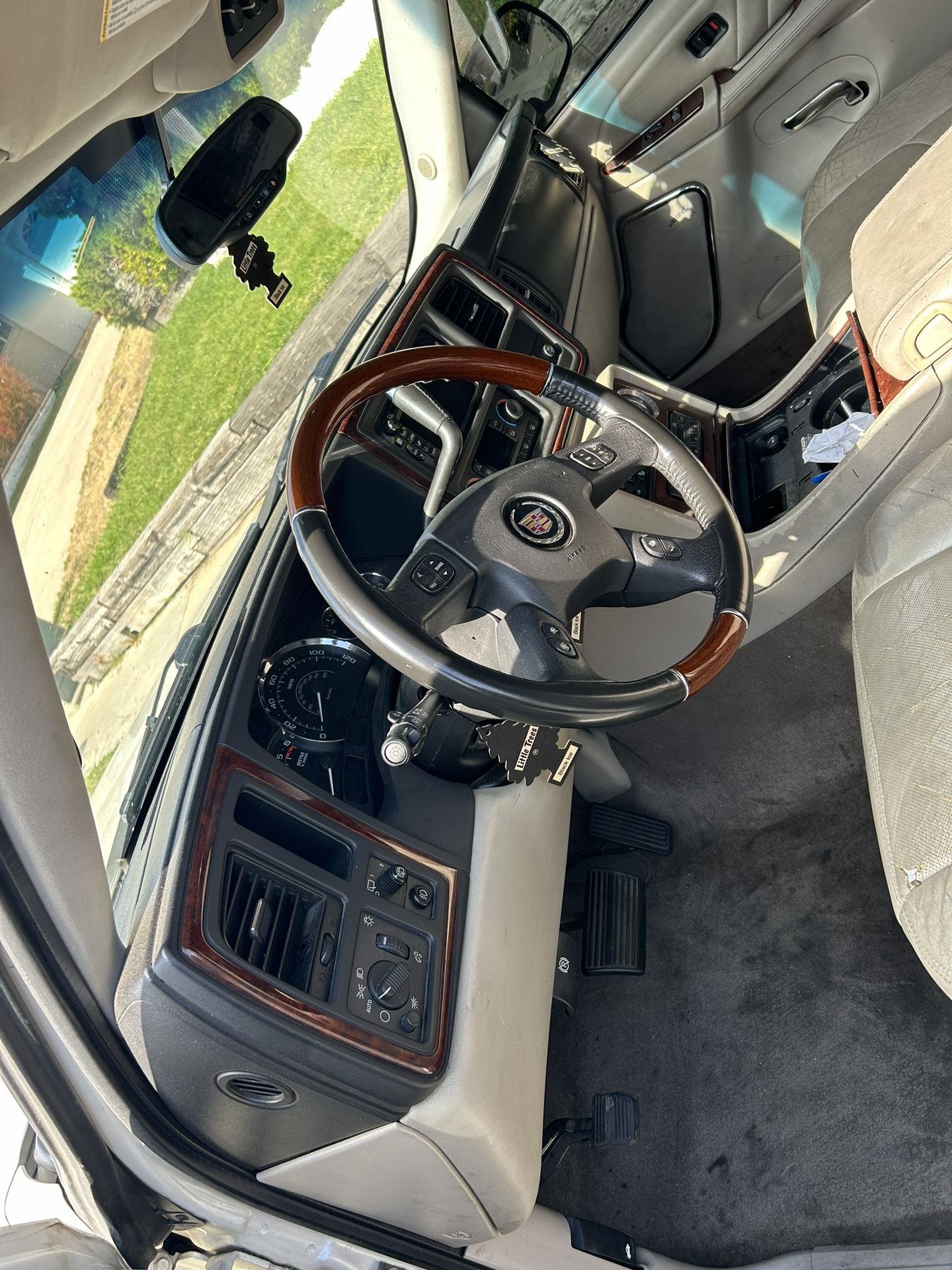 2004 Cadillac Escalade