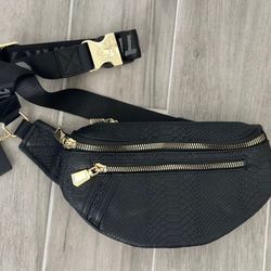 Tote N Carry Fanny Pack Shoulder Bag Bum Bad Black Python Texture