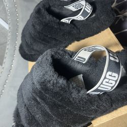UGG Fluff Yeah Slippers Black Faux Fur
