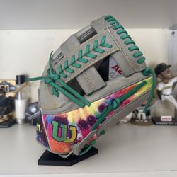 Wilson A2000 1785 11.75” “Kaleidoscope”