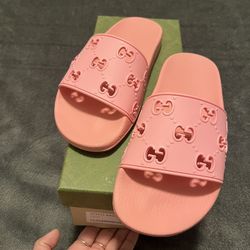 Gucci GG Slides 