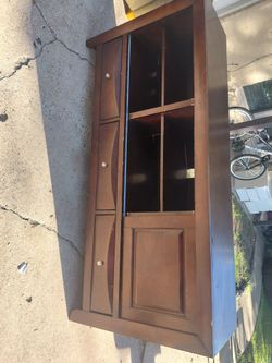 Tv stand
