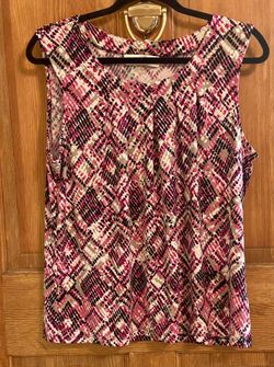 Cute Sleeveless Tank, Size Large