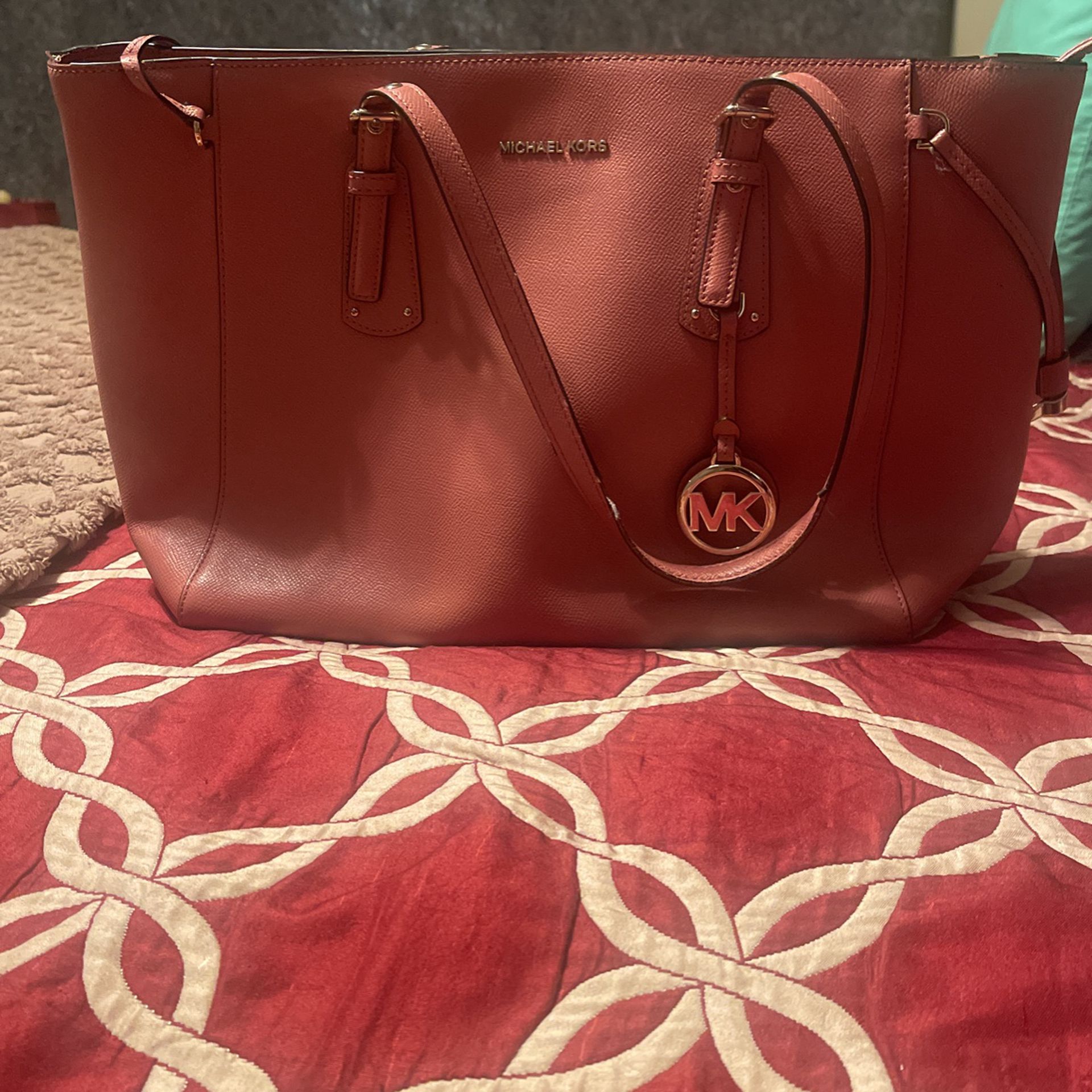 Michael Kors Leather pink Handbag 