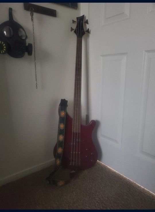 Mitchel Bass Guitar