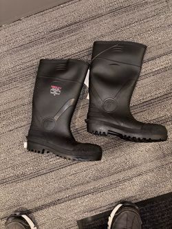 Rubberized work boot
