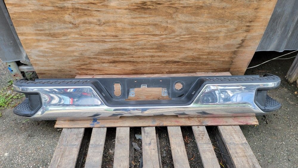 2019-2022 Chevrolet Silverado 1500 GMC Sierra Rear Bumper Cover GM