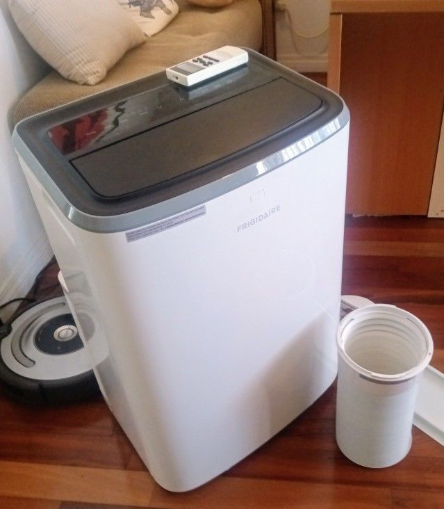 Air Conditioner - With Remote- Beautiful
