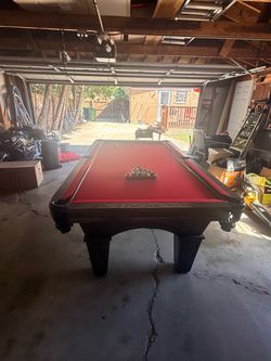 Pool table