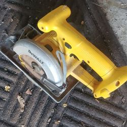 Dewalt Cordless Saw