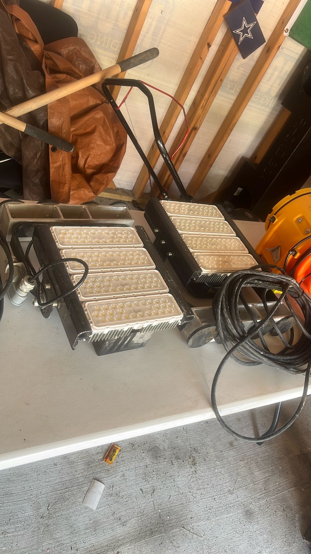 LED Lights: