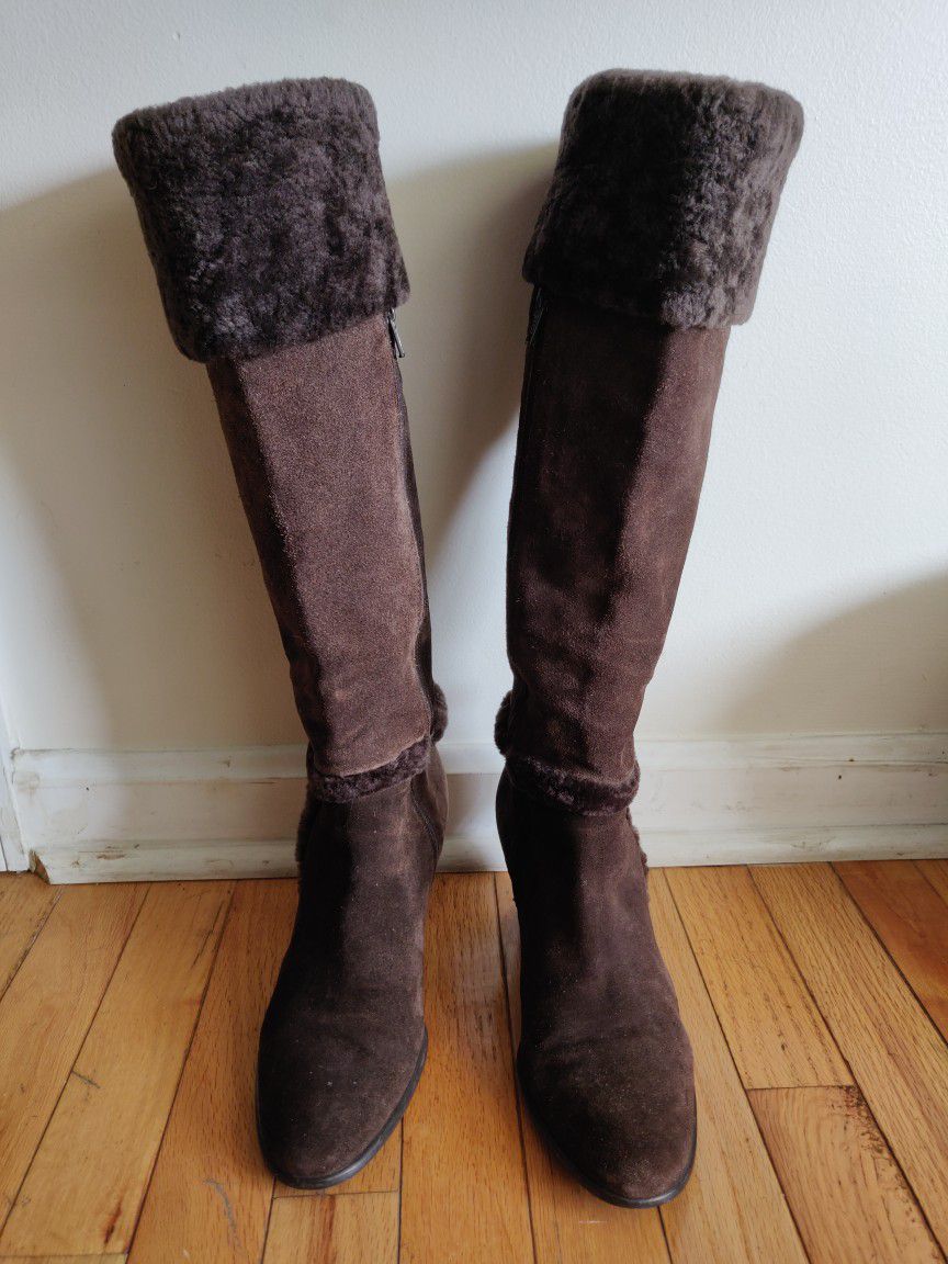 Woman's Leather Boots