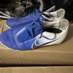 Nike phantom elites soccer cleats