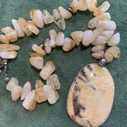 Large Pendant Necklace 