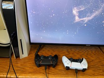 PlayStation 5 with Diskdrive.