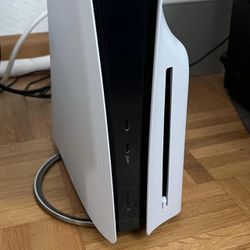 PS5 Pro with Discdrive installed. Comes with One game Death Stranding 2