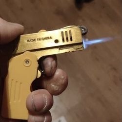 A Gorgeous Lighter 