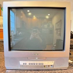 20” Toshiba CRT DVD Combo w/ AV Inputs (Read Description)