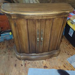 Rounded End Table
