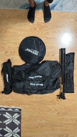 Photography Lighting Starter Kit – Umbrellas, Reflector, Stands
