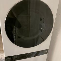 Single Unit Front Load LG WashTower™️ with Center Control™️ 4.5 cu. ft. Washer and 7.4 cu. ft. Electric Dryer LG Model:WKEX200HWA 