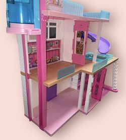 Mattel Barbie Dreamhouse Dollhouse with Wheelchair Accessible