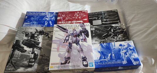 Gundam Gunpla Premium Bandai Mystery Shipment kits