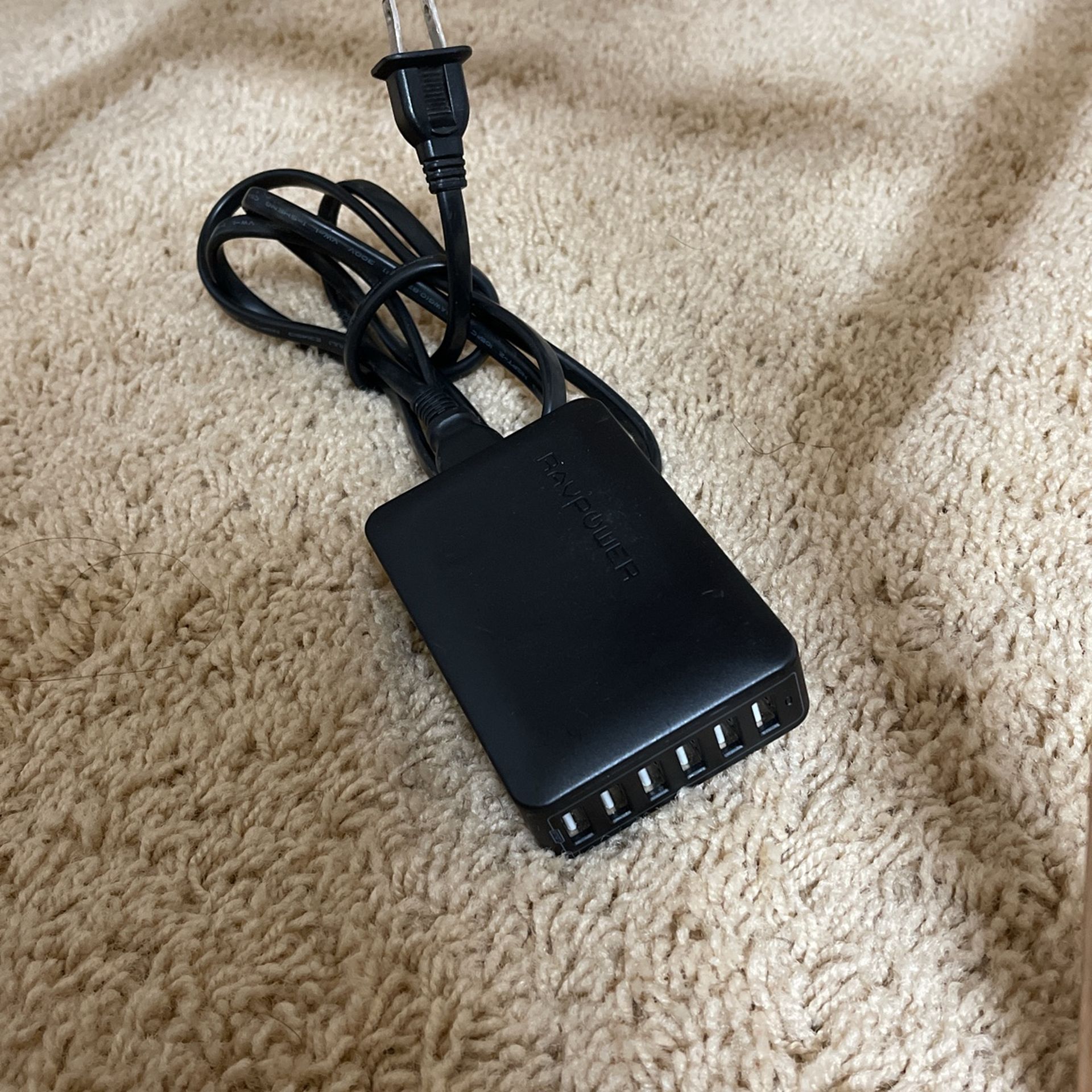 RAVPower RP-PC028 60w 12a 6 Ports USB Wall Desktop Charger Station PB20