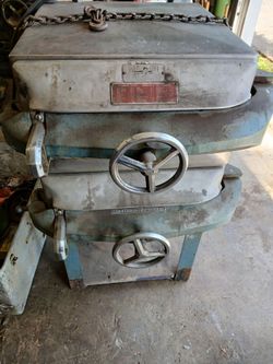 Electric welding rod oven